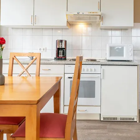 Lejlighed Schoene Mit Wanne Und Grossem Balkon In *